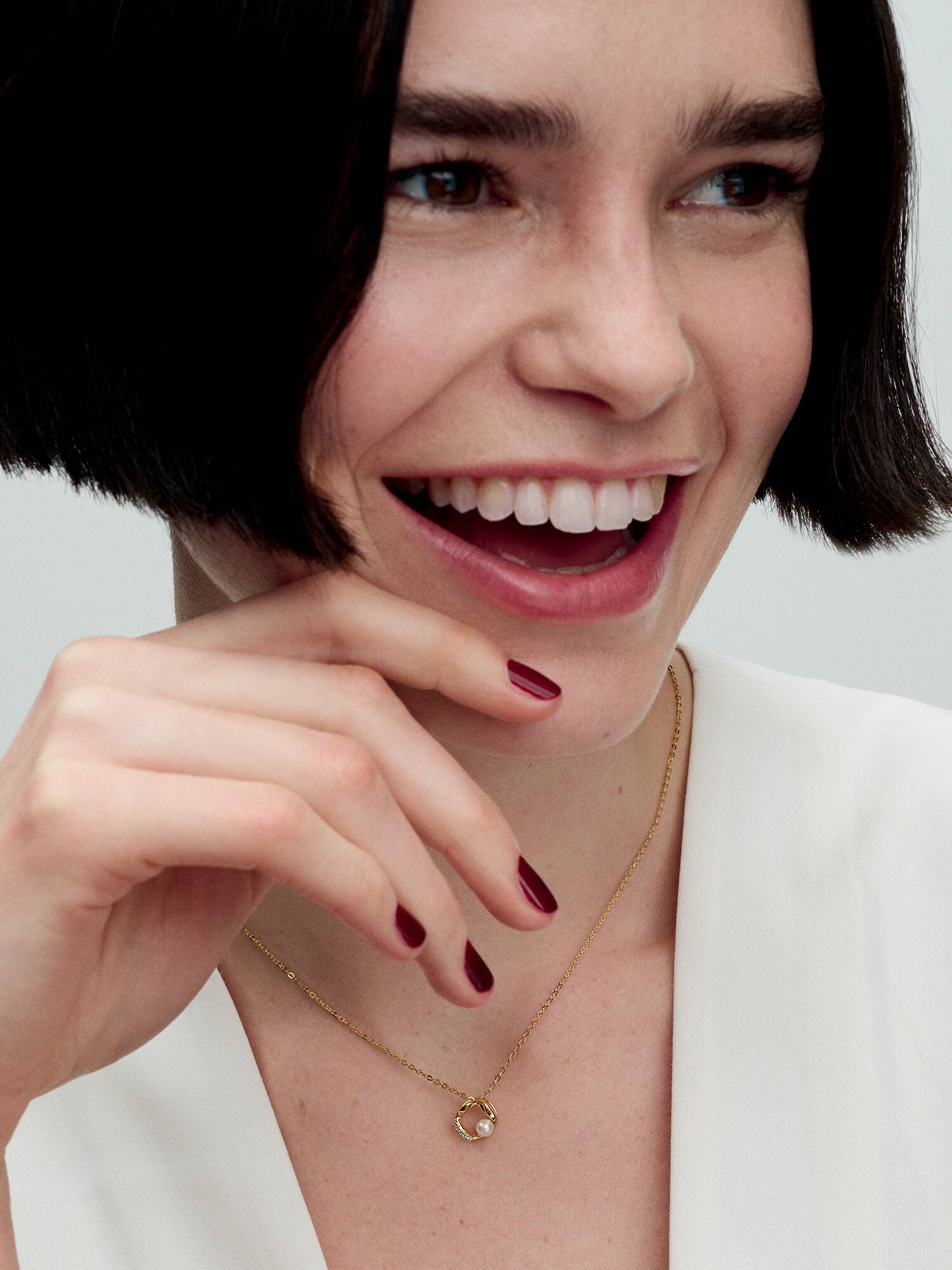 Organically Shaped Pavé Circle & Treated Freshwater Cultured Pearl Collier Necklace