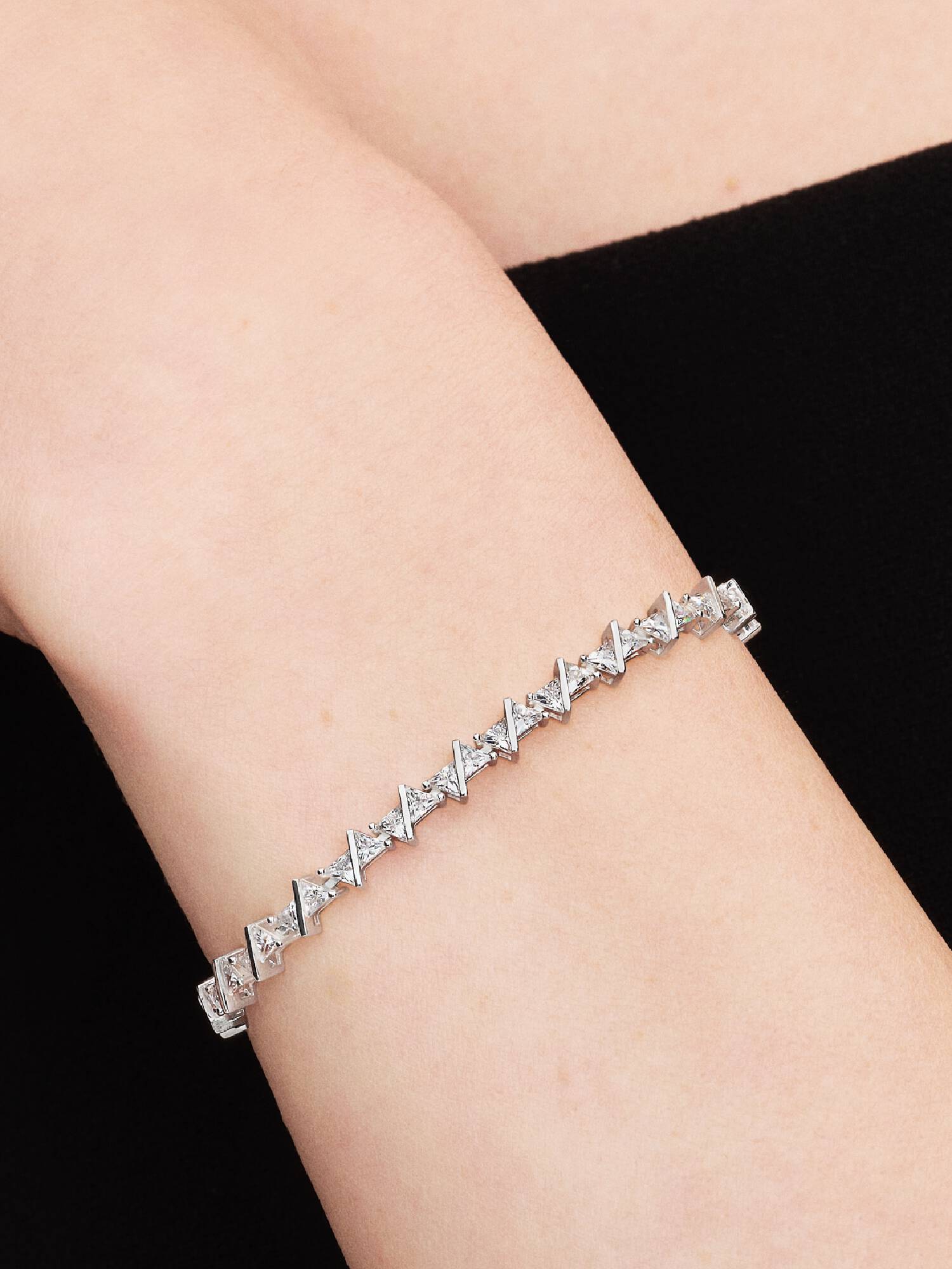 Sparkling Triangle Tennis Bracelet
