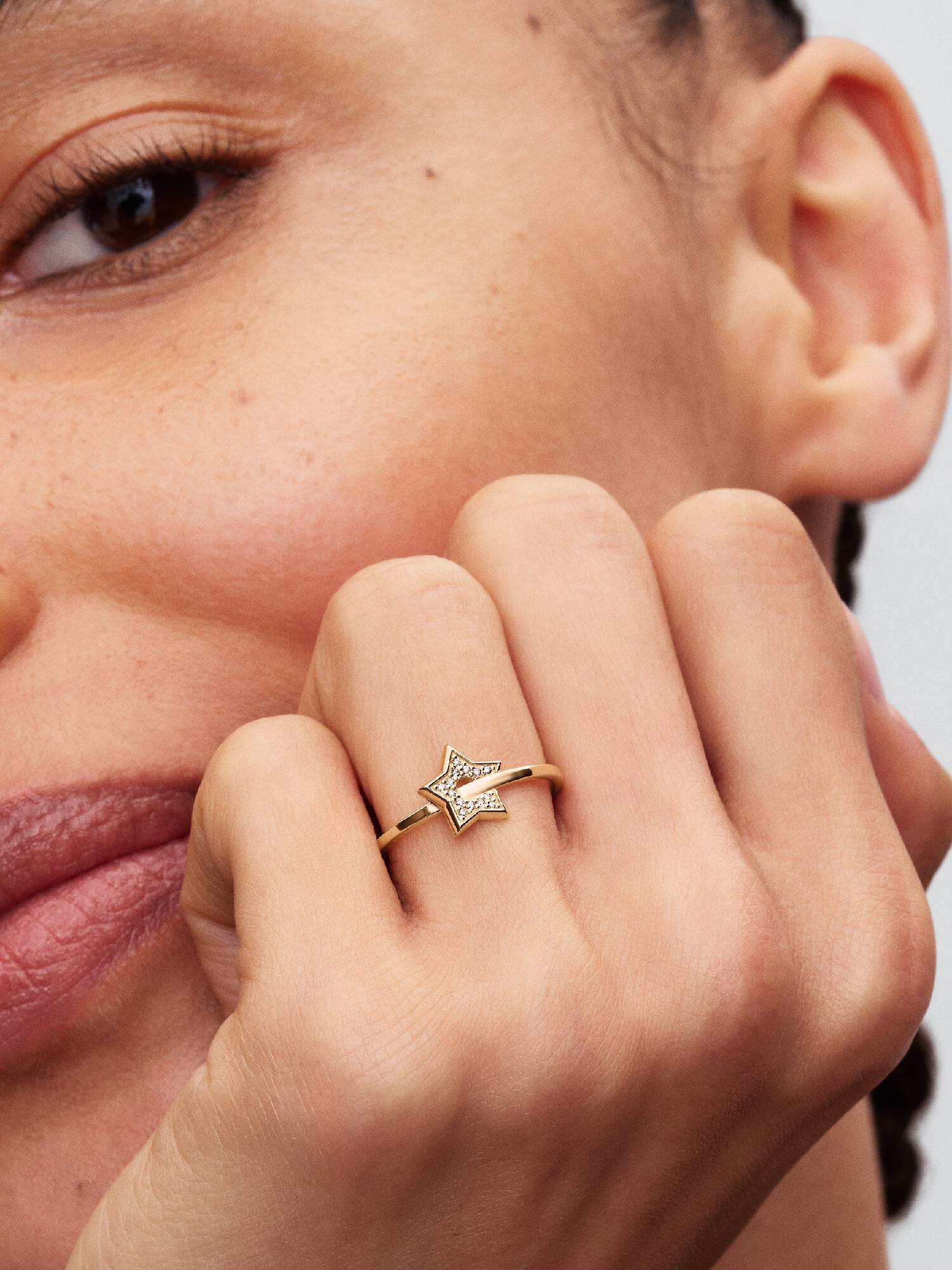 14k Gold Lab-grown Diamond Pavé Star Ring