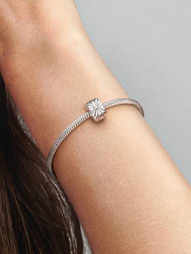 Sparkling Sunburst Clip