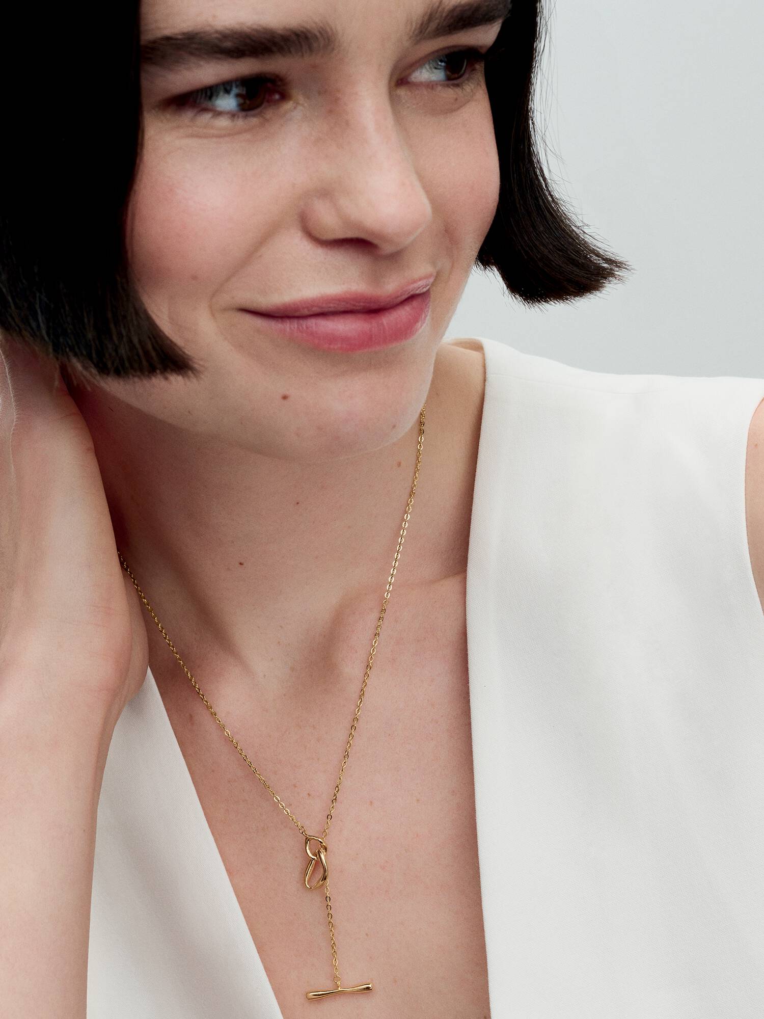 Organically Shaped Circles T-bar Necklace