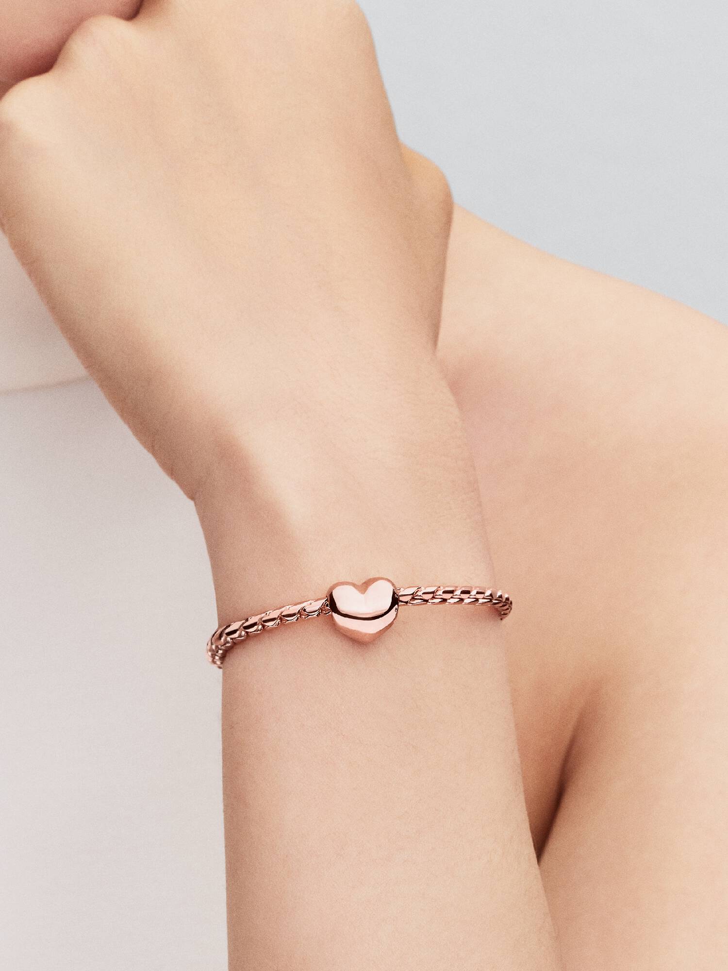 Engravable medium heart 14k rose gold-plated charm