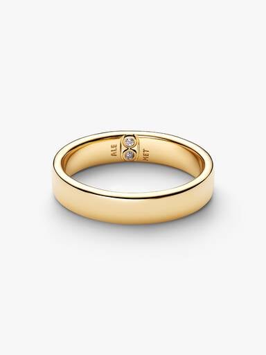 Engravable Classic Band Ring