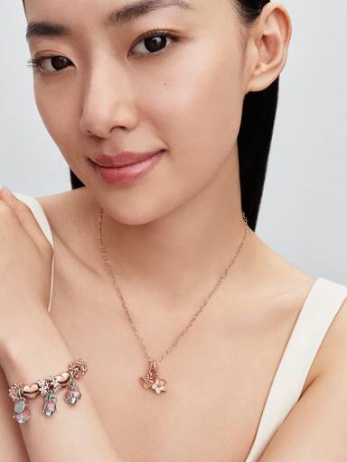 White Daisy Flower Spacer Charm