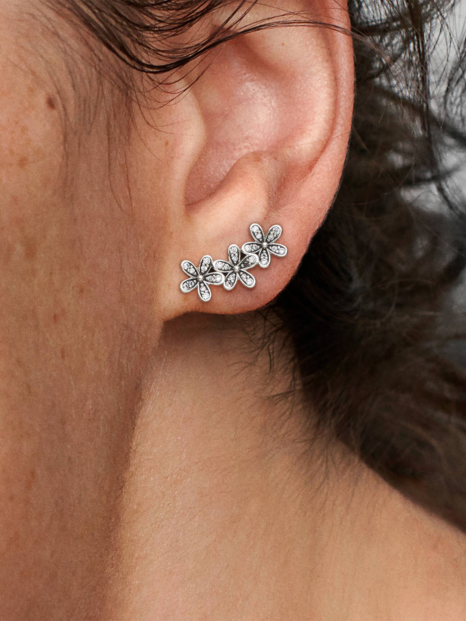 Daisy Flower Stud Earrings
