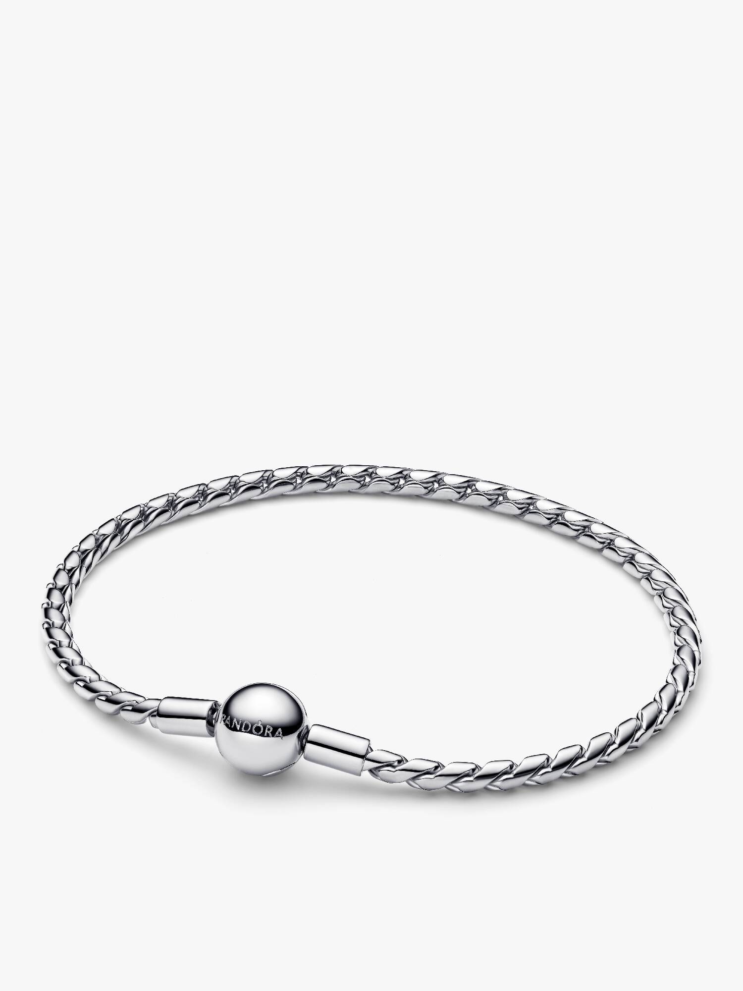 Round Clasp Wing Chain Bracelet