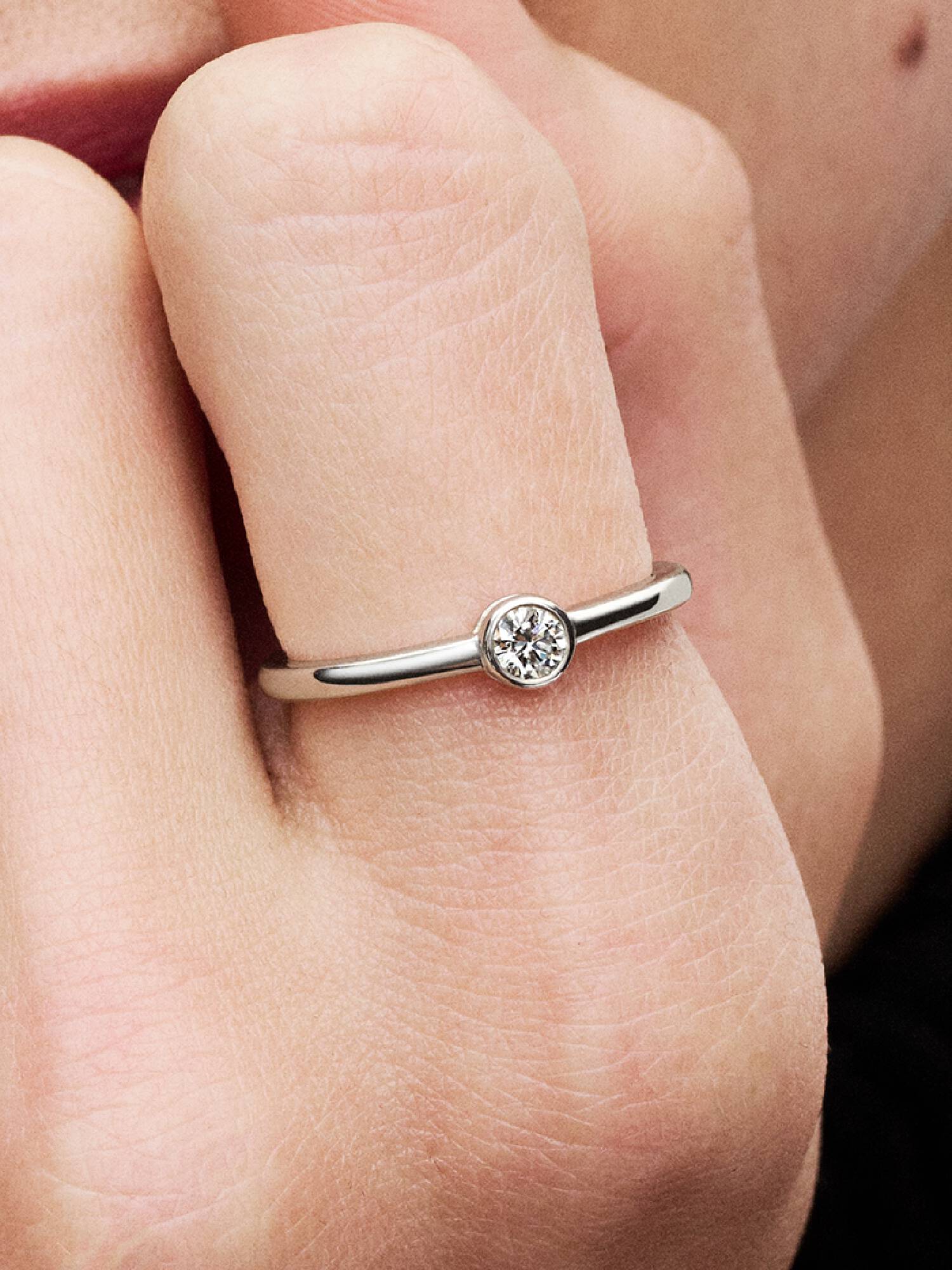 Pandora Era Lab-Grown Diamond Bezel Ring
