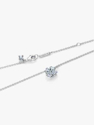 Sparkling Lucky Clover Pendant Necklace