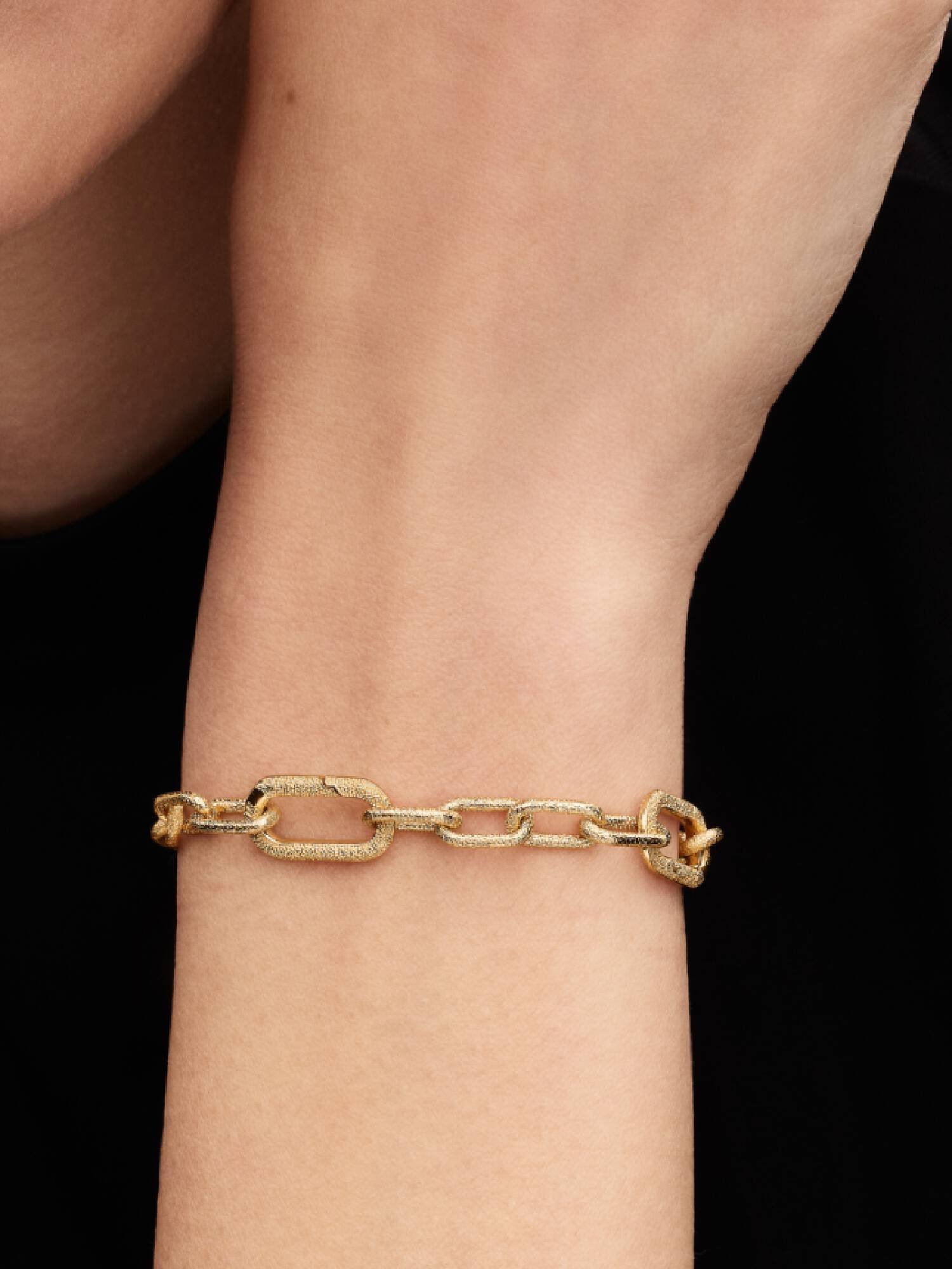 Small-Link Chain Bracelet